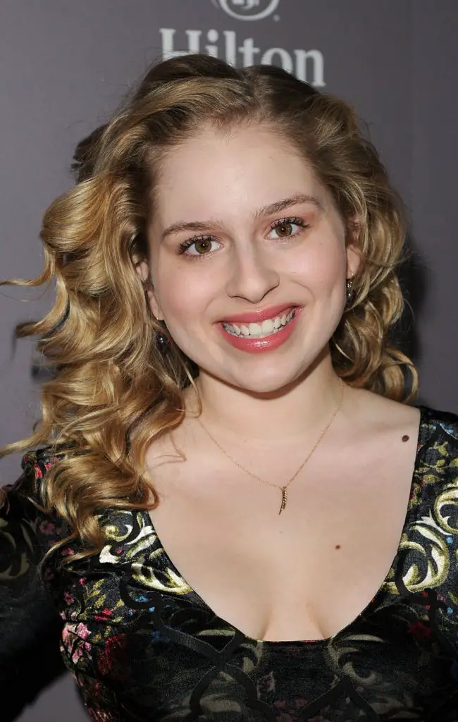 Allie Grant that's so raven