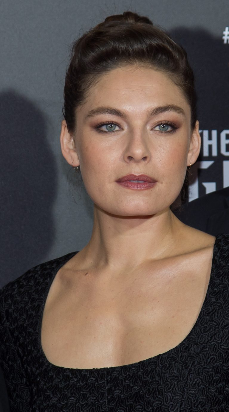 Alexa Davalos interview