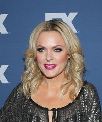 Next photo of Elaine Hendrix